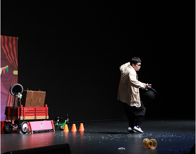 엉클키드 활동사진